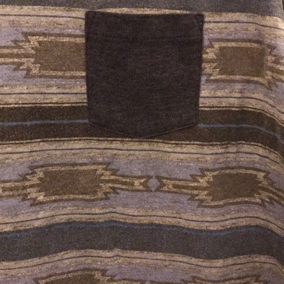 American Eagle Patterned Pocket Short Sleeve Tee - Picture 2 of 4